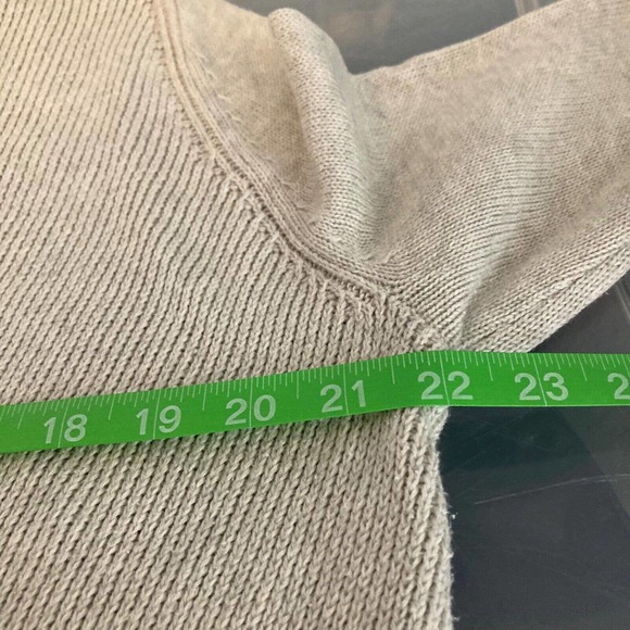 Cabi Cardigan Womens Sz M Gray V Neck Long‎ Sleeve Cotton Button Sweater - Picture 7 of 9